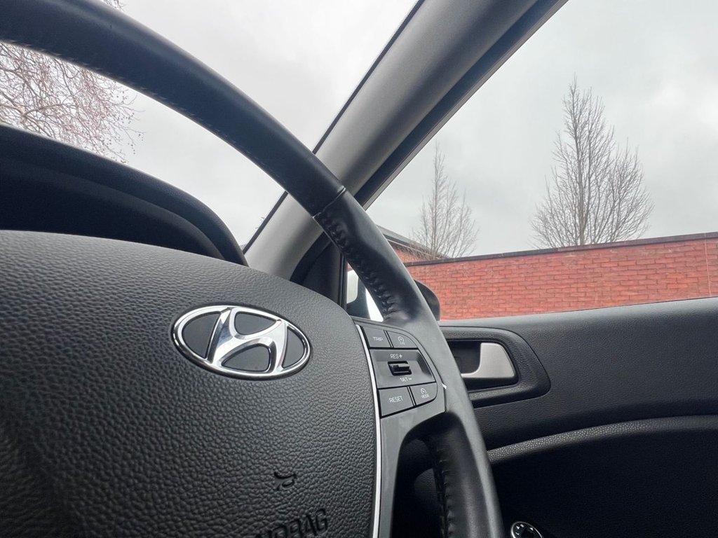 Used Hyundai i20 2018 for sale - 77422732: Photo 22