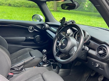 Used MINI Hatch 2018 for sale - 78533905: Photo