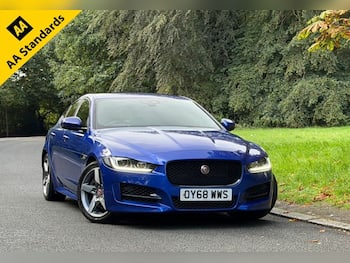 Used Jaguar XE 2018 for sale - 79749634: Photo