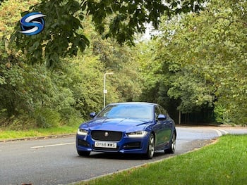 Used Jaguar XE 2018 for sale - 79749634: Photo