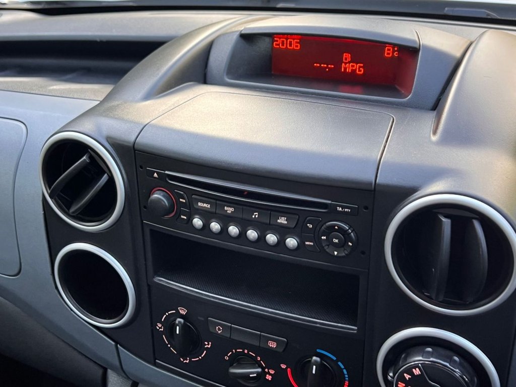 Used Peugeot Partner Tepee 2015 for sale - 76797633: Photo 13