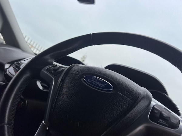 Used Ford Ecosport 2017 for sale - 76261396: Photo 27
