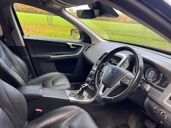 Used Volvo XC60 2015 for sale - 77121703: Photo