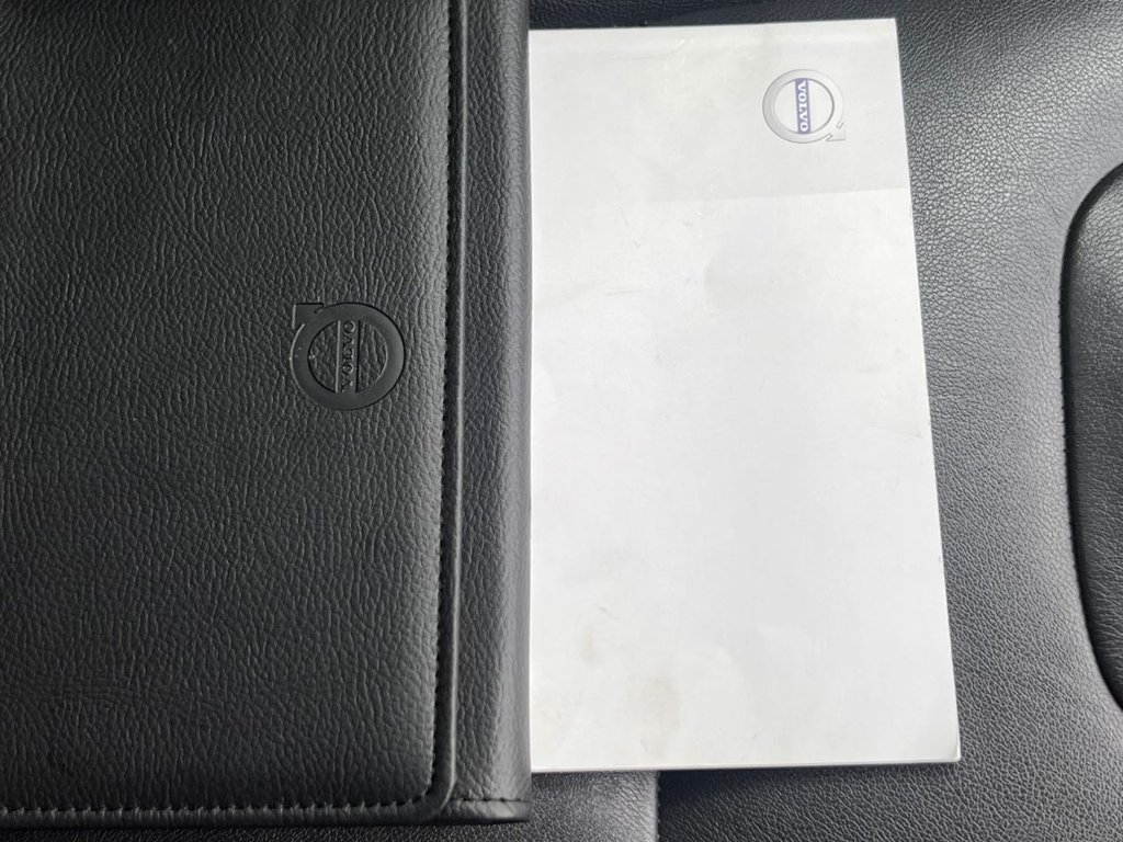 Used Volvo XC60 2015 for sale - 77121703: Photo 32