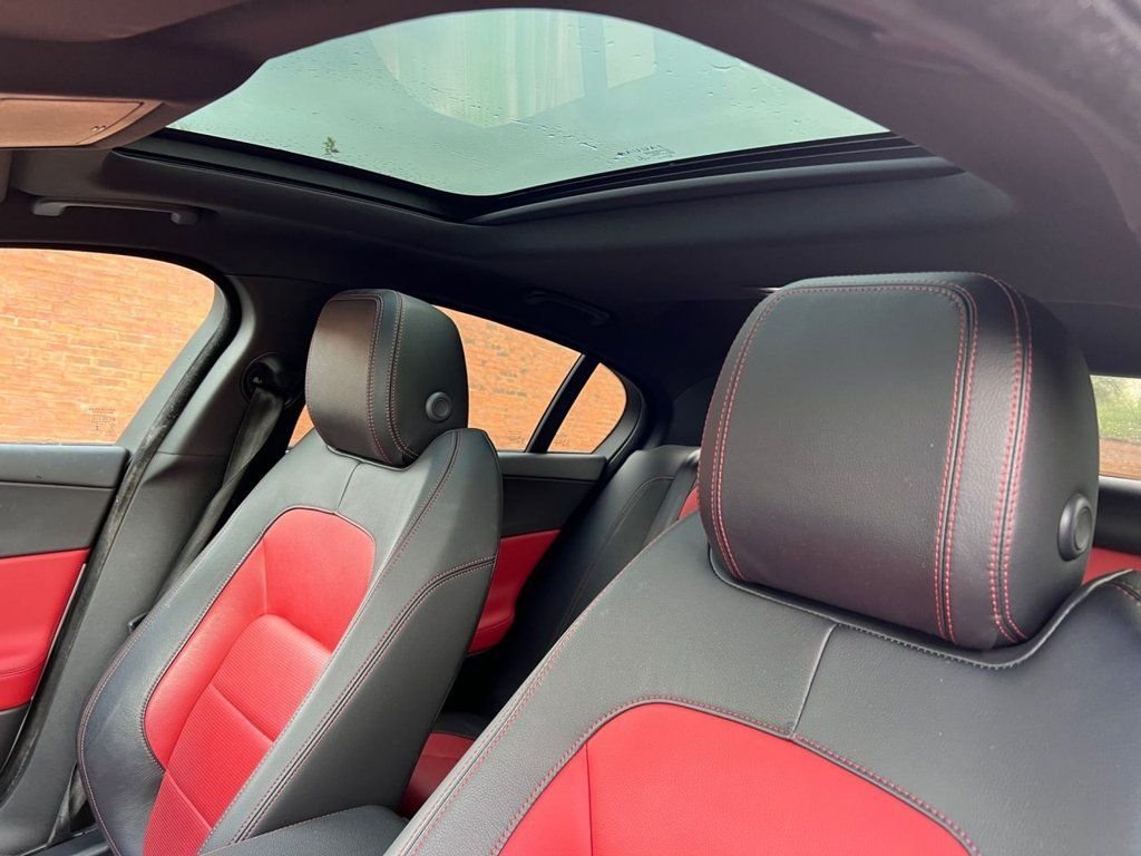 Used Jaguar XE 2015 for sale - 76950172: Photo 12