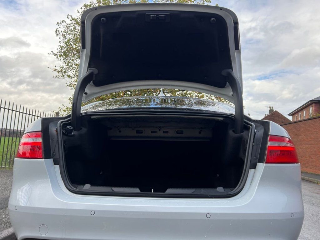 Used Jaguar XE 2015 for sale - 76950172: Photo 14