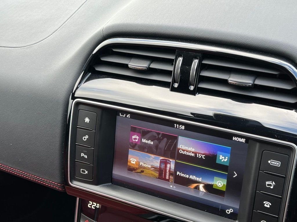 Used Jaguar XE 2015 for sale - 76950172: Photo 17