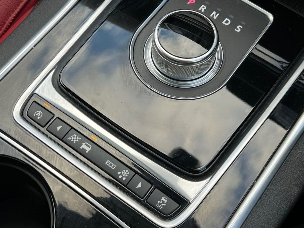 Used Jaguar XE 2015 for sale - 76950172: Photo 18