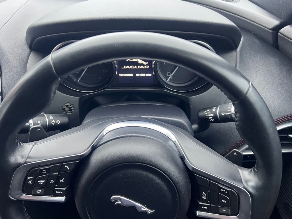Used Jaguar XE 2015 for sale - 76950172: Photo 23
