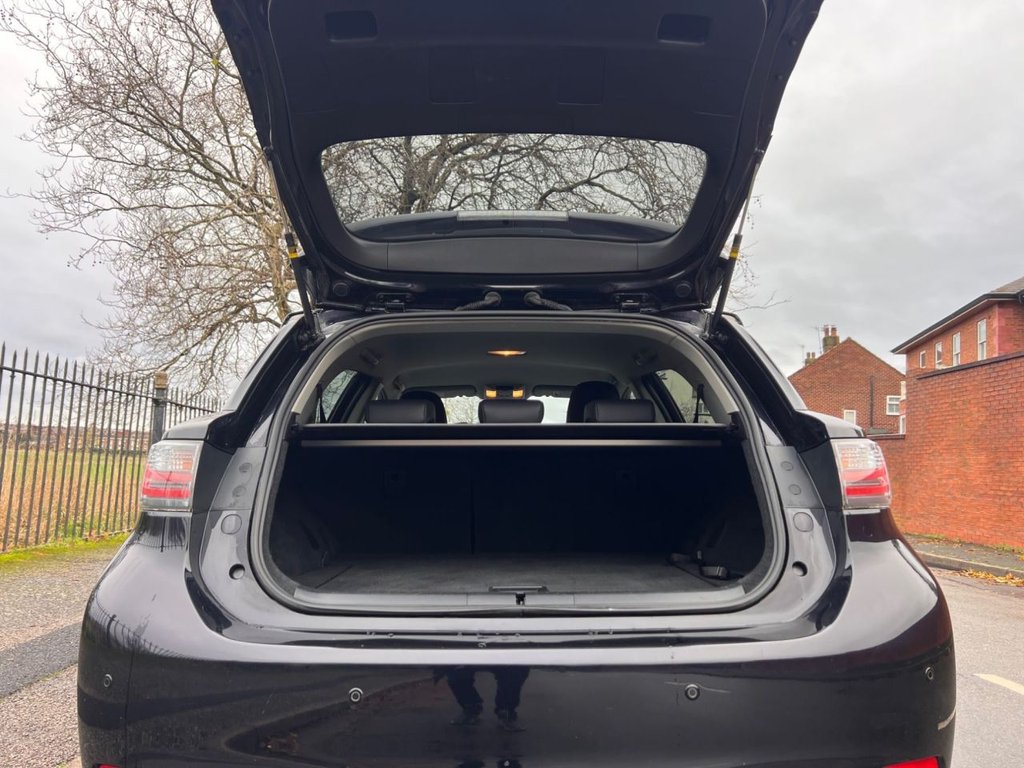 Used Lexus CT 2011 for sale - 76840838: Photo 14