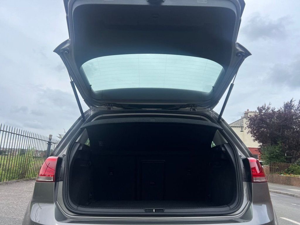 Used Volkswagen Golf 2016 for sale - 77110819: Photo 13