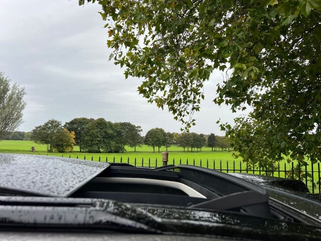 Used Land Rover Defender 2021 for sale - 77966648: Photo 11