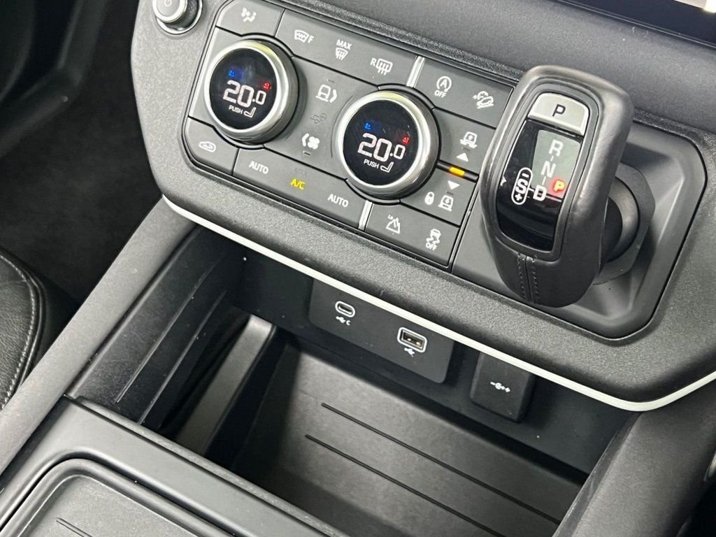 Used Land Rover Defender 2021 for sale - 77966648: Photo 24