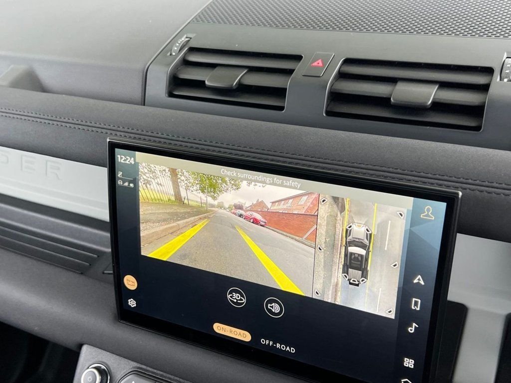 Used Land Rover Defender 2021 for sale - 77966648: Photo 26