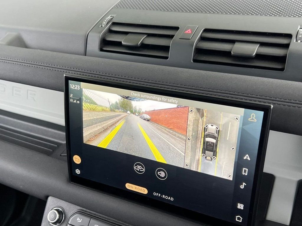 Used Land Rover Defender 2021 for sale - 77966648: Photo 27