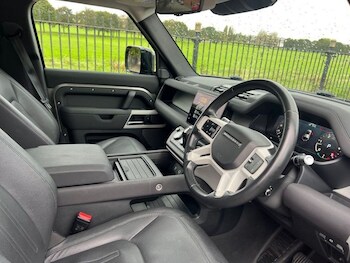 Used Land Rover Defender 2021 for sale - 77966648: Photo