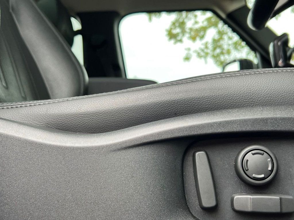 Used Land Rover Defender 2021 for sale - 77966648: Photo 30