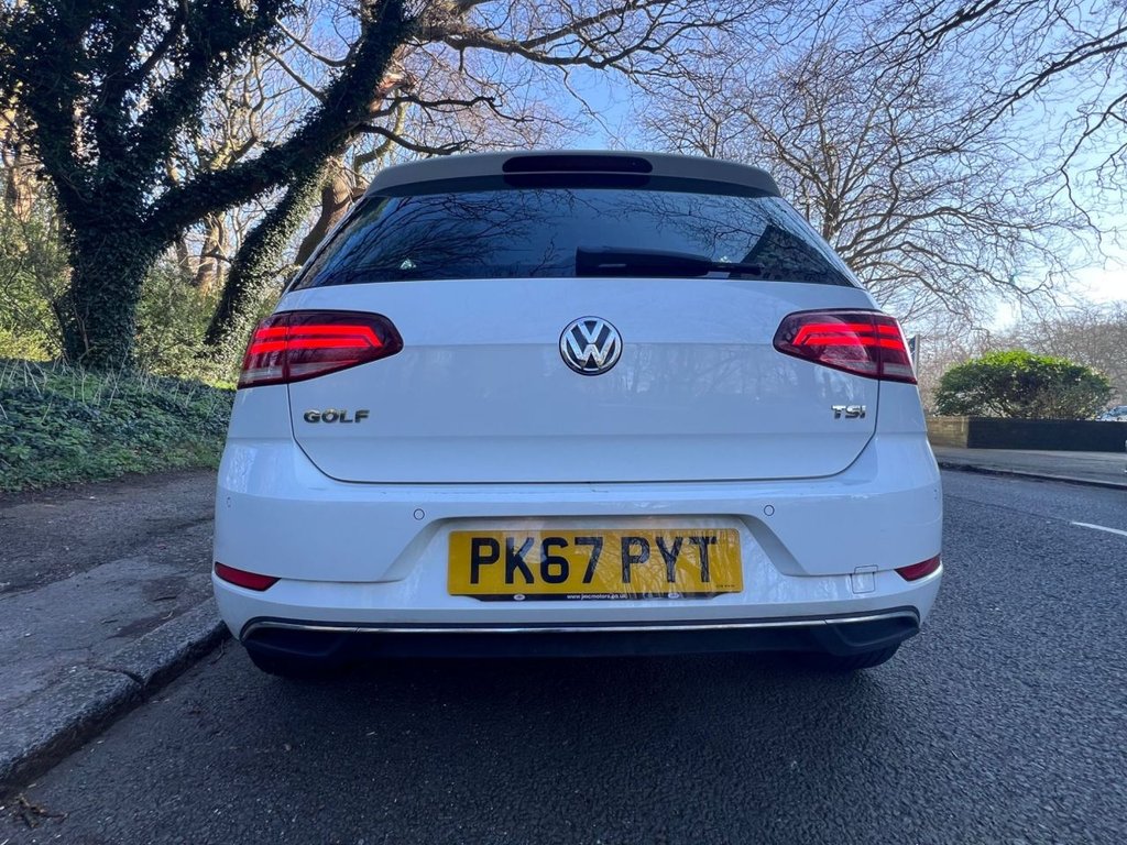 Used Volkswagen Golf 2017 for sale - 77952689: Photo 10