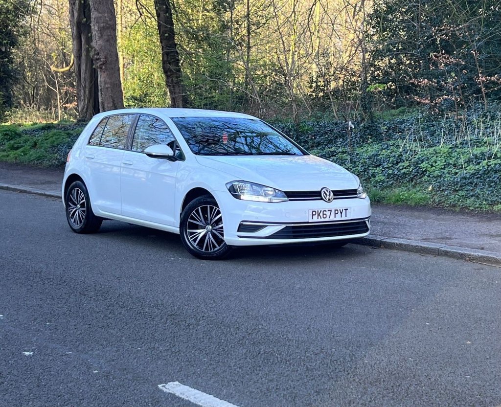 Used Volkswagen Golf 2017 for sale - 77952689: Photo 4