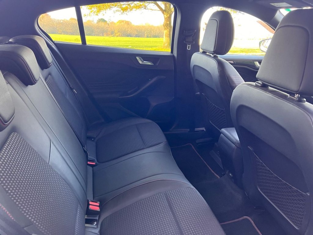 Used Ford Focus 2021 for sale - 76496272: Photo 11