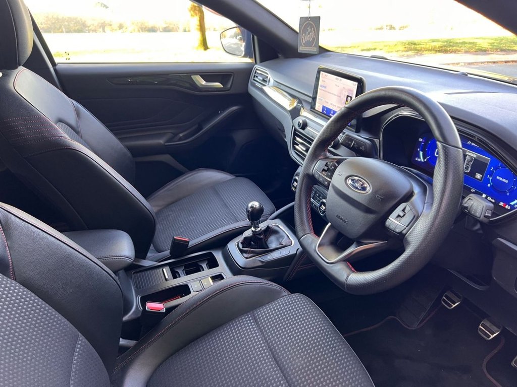 Used Ford Focus 2021 for sale - 76496272: Photo 2