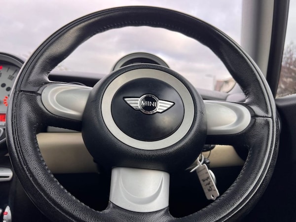 Used MINI Hatch 2010 for sale - 76210895: Photo 24