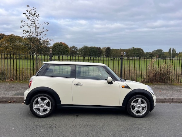 Used MINI Hatch 2010 for sale - 76210895: Photo 5