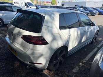 Used Volkswagen Golf 2018 for sale - 78400985: Photo