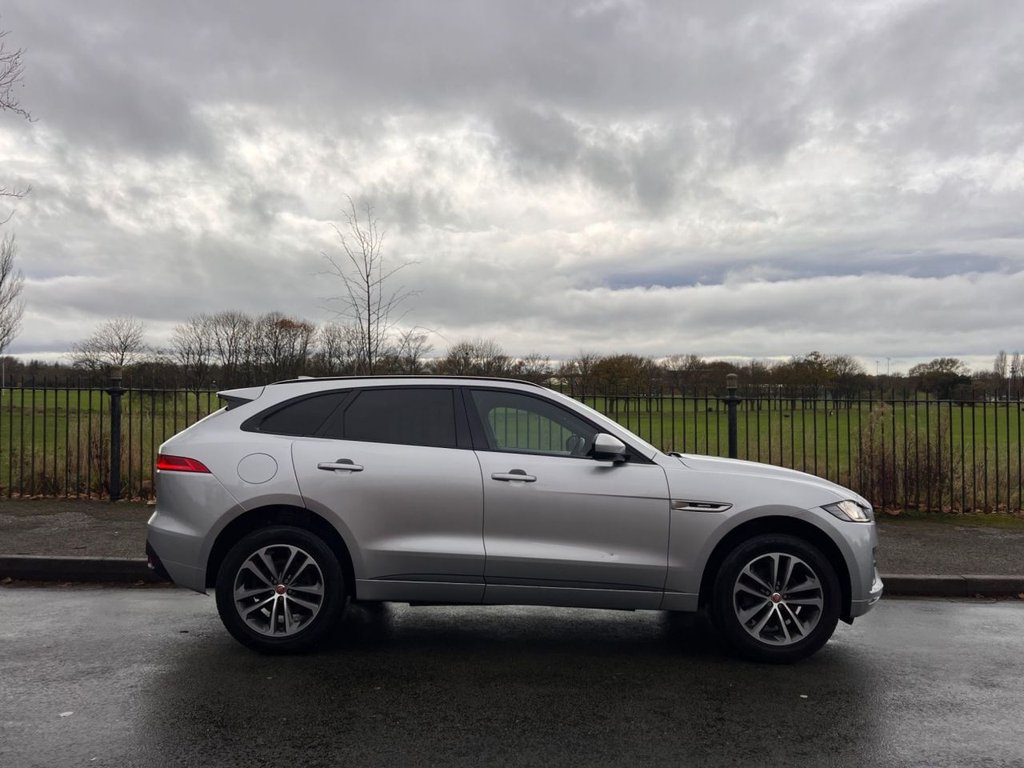 Used Jaguar F-Pace 2017 for sale - 76710723: Photo 4