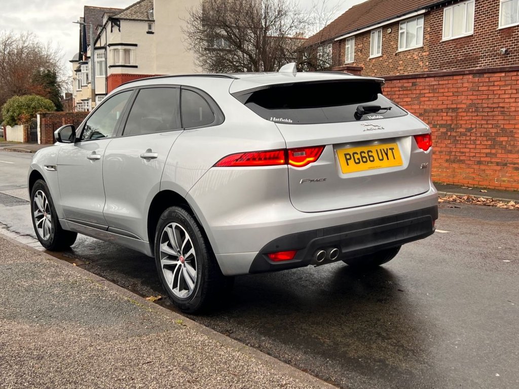 Used Jaguar F-Pace 2017 for sale - 76710723: Photo 7