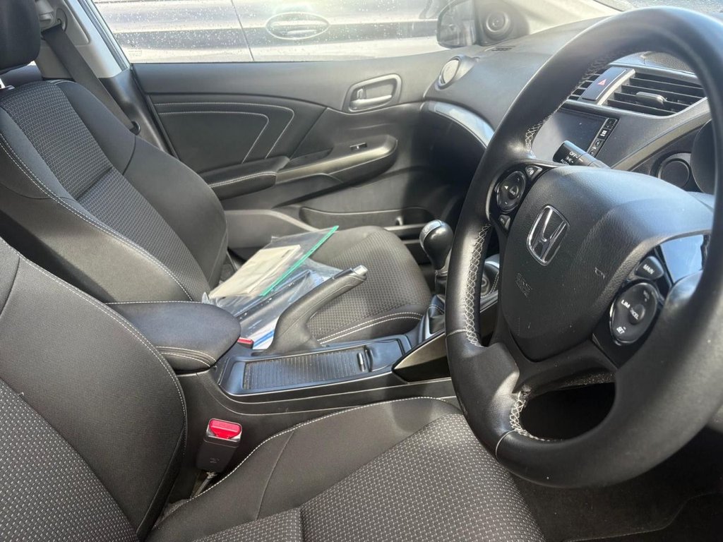 Used Honda Civic 2016 for sale - 78068381: Photo 2