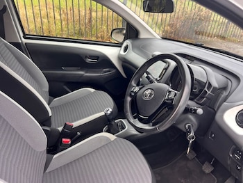 Used Toyota AYGO 2019 for sale - 76245306: Photo