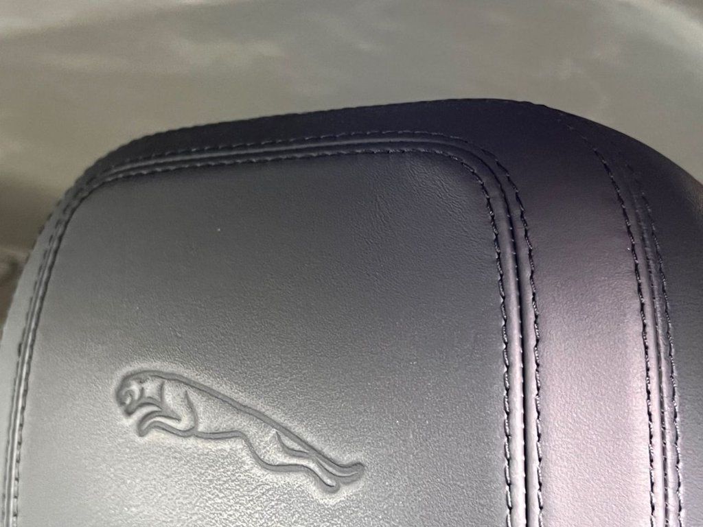 Used Jaguar XF 2019 for sale - 76105558: Photo 14