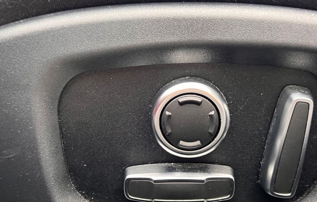 Used Jaguar XF 2019 for sale - 76105558: Photo 26