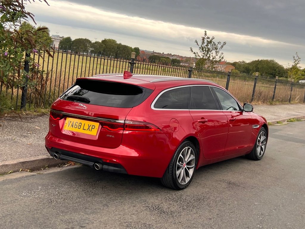 Used Jaguar XF 2019 for sale - 76105558: Photo 6