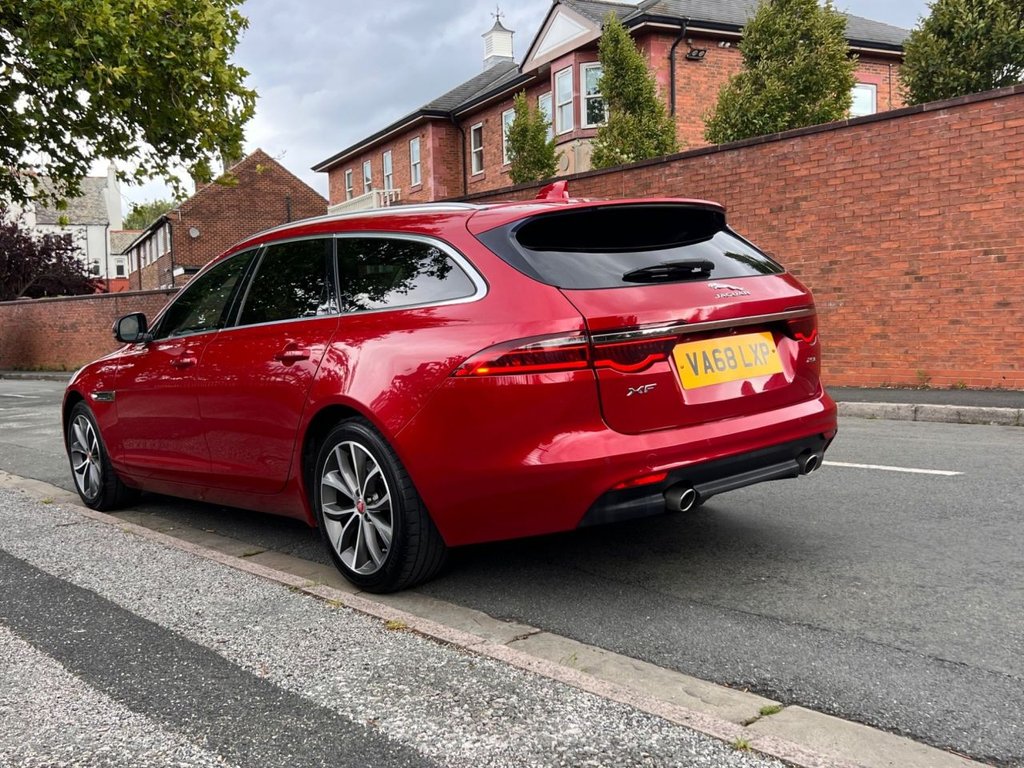 Used Jaguar XF 2019 for sale - 76105558: Photo 9