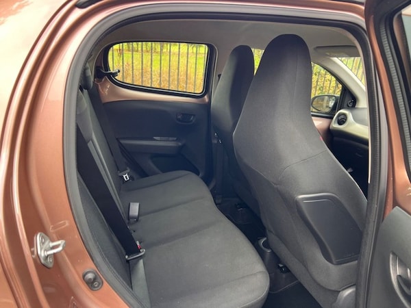 Used Peugeot 108 2014 for sale - 76333880: Photo 12