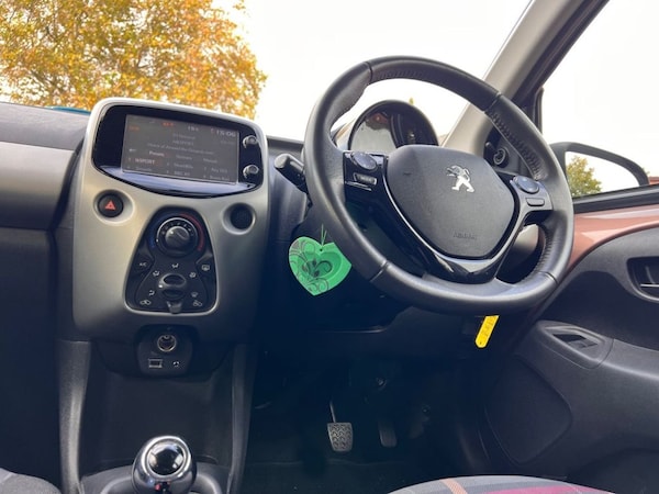 Used Peugeot 108 2014 for sale - 76333880: Photo 20