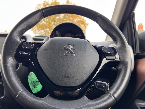 Used Peugeot 108 2014 for sale - 76333880: Photo 21
