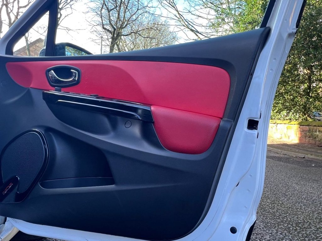 Used Renault Clio 2015 for sale - 77636815: Photo 17