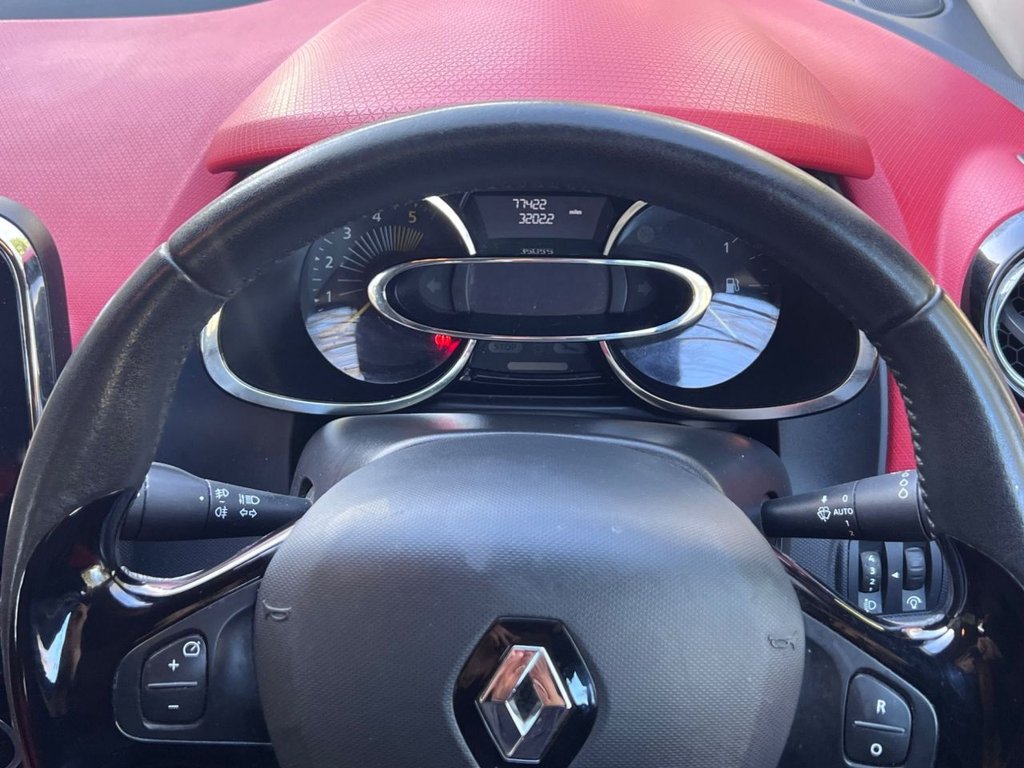 Used Renault Clio 2015 for sale - 77636815: Photo 18