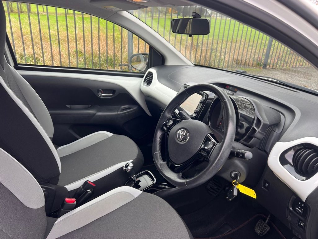 Used Toyota AYGO 2017 for sale - 76386298: Photo 2