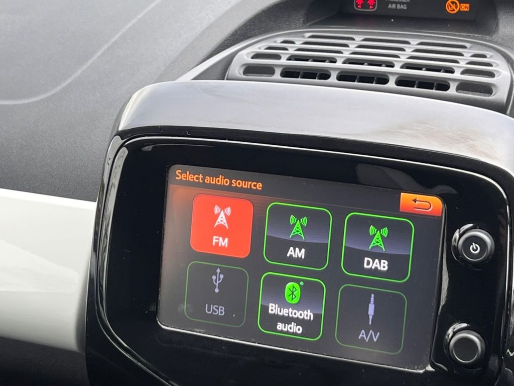 Used Toyota AYGO 2017 for sale - 76386298: Photo 20