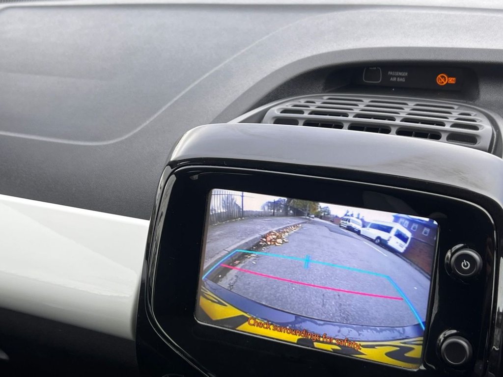 Used Toyota AYGO 2017 for sale - 76386298: Photo 24