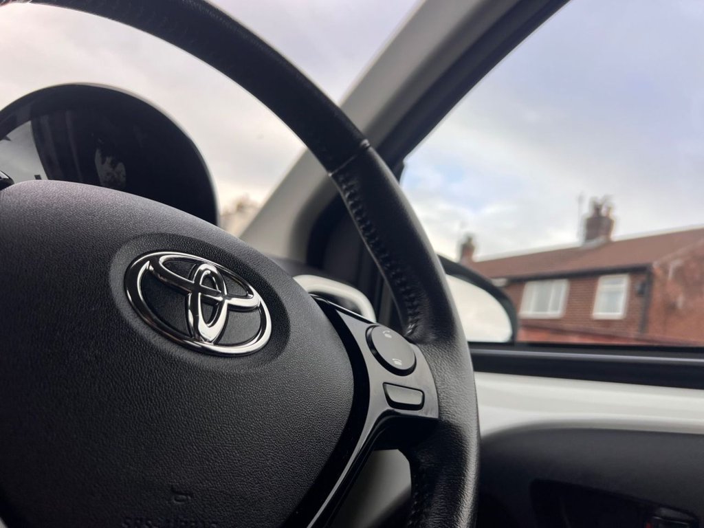 Used Toyota AYGO 2017 for sale - 76386298: Photo 29