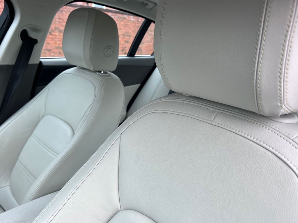 Used Jaguar XE 2017 for sale - 77642822: Photo 12