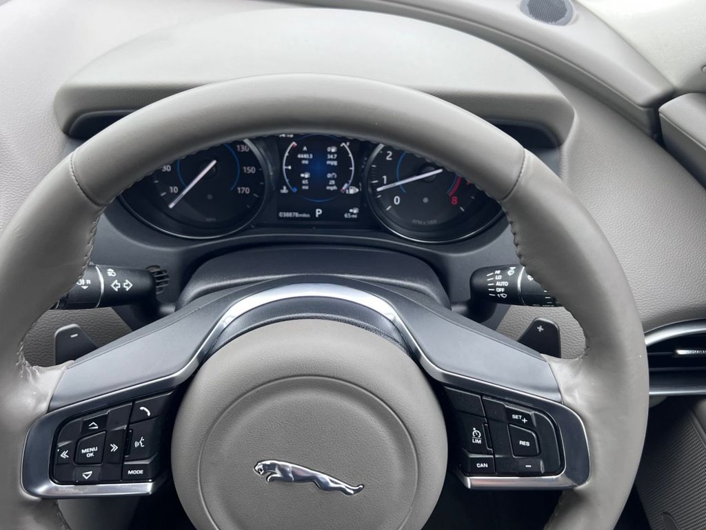 Used Jaguar XE 2017 for sale - 77642822: Photo 26