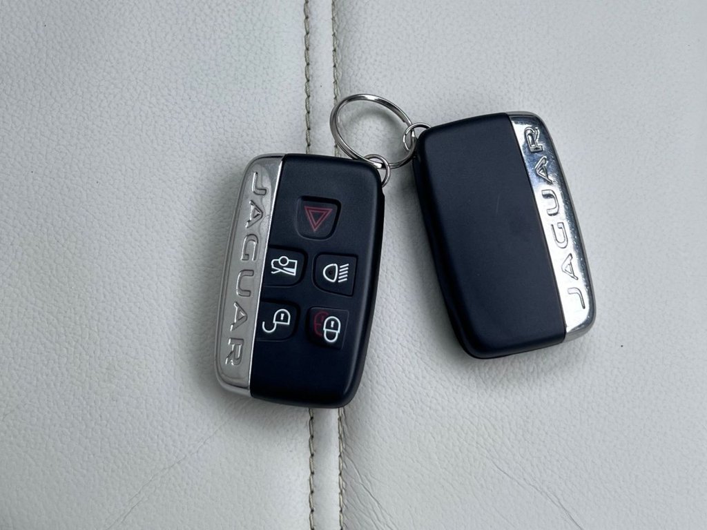 Used Jaguar XE 2017 for sale - 77642822: Photo 29