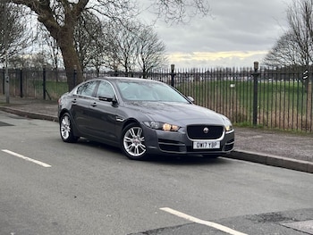 Used Jaguar XE 2017 for sale - 77642822: Photo