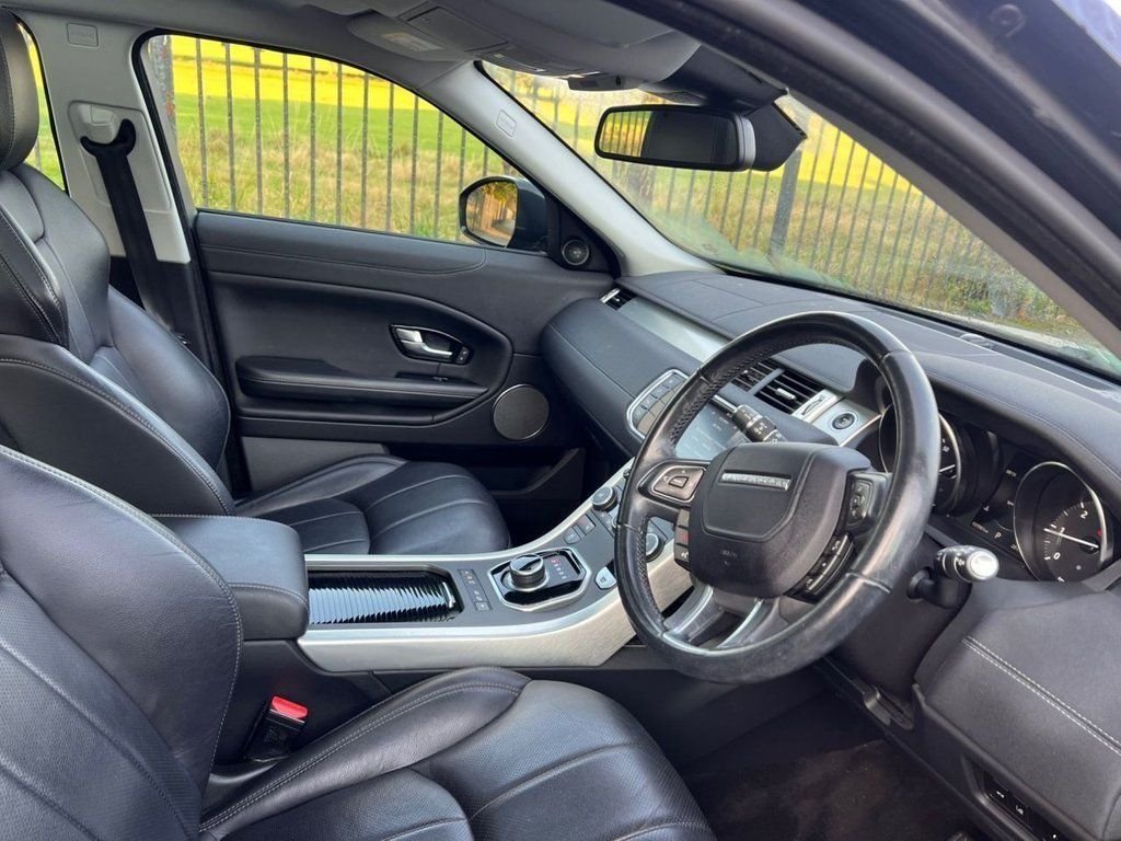Used Land Rover Range Rover Evoque 2017 for sale - 77165923: Photo 2